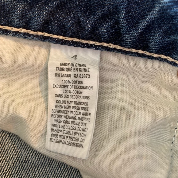 American Eagle Jean Short Shorts -sequin pockets - Picture 4 of 4